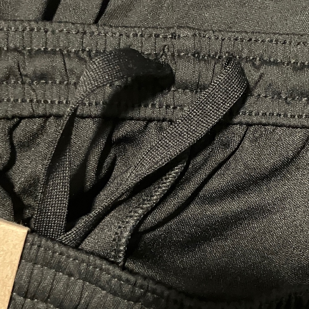 — Medium Black Nike Women’s Standard Fit Dri-Fit Pants - Picture 8 of 8